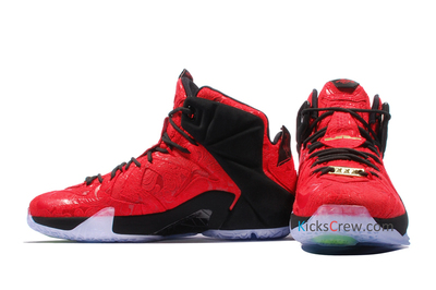 748861-600 Nike LeBron 12 XII EXT Red Paisley University Red bw.jpg