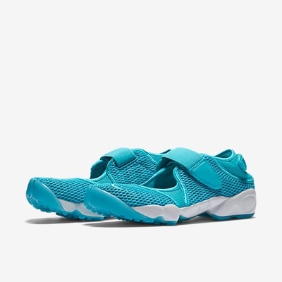 NIKE-AIR-RIFT-BR-W-3.jpg