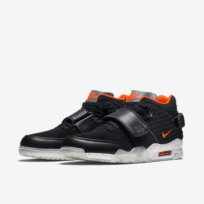 NIKE_AIR_TRAINER_CRUZ_PRM_01.jpg