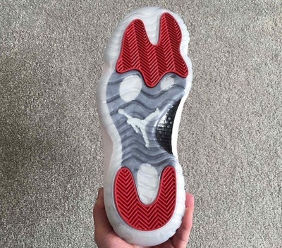 air-jordan-11-low-white-varsity-red-6.jpg