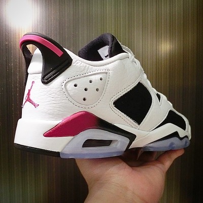 air-jordan-6-low-girls-sport-fuchsia-2.jpg