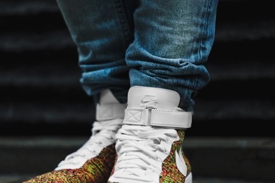 closer-look-at-air-force-1-ultra-flyknit-mid-02.jpg