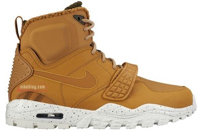 nike-air-trainer-sc-2-sneakerboot-1.jpg