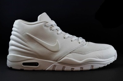 nike-entertrainer-yeezy-rip-off-01-620x414.jpg