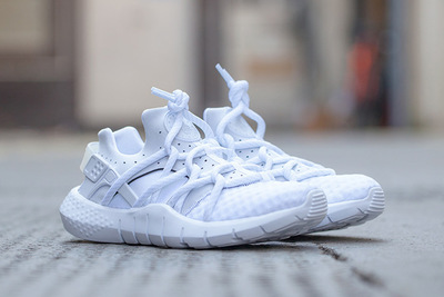 nike-huarache-nm-2015-all-white-stateside-release-2.jpg