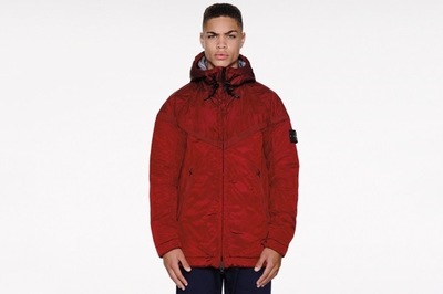 nikelab-stone-island-windrunner-2.jpg