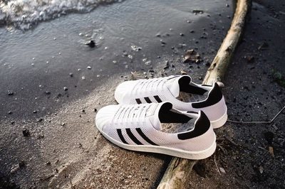 superstar-80s-primeknit-1200-800-04.jpg