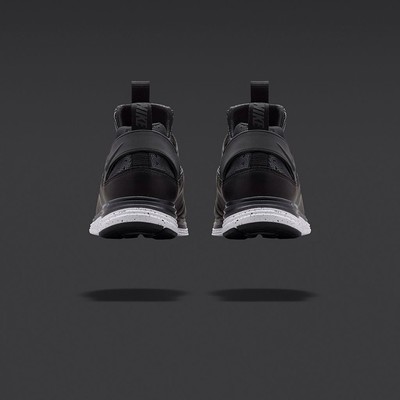NikeLab_LunarHuarache_Light03.jpg