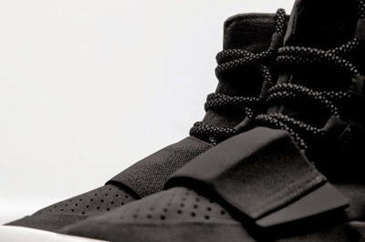 adidas-Yeezy-Black-930x619.jpg