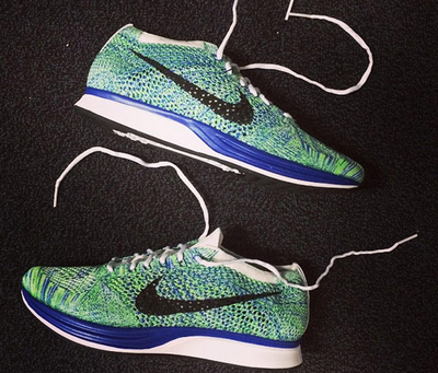 nike-flyknit-racer-green-strike-game-royal-1.jpg