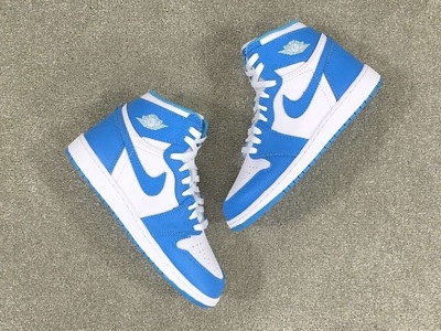 unc-air-jordan-1-retro-high-og-4.jpg